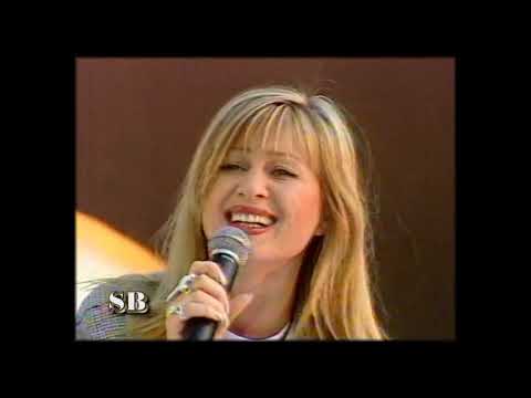 Видео: Вика Цыганова  -  Северный ветер (На балу у Пушкина, 1999)