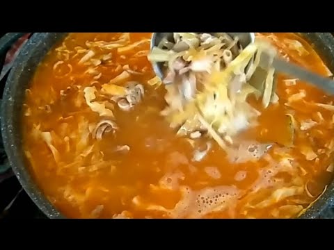 Видео: Дунганский БОРЩ из требухи и потрохов🍗Такой суп Деликатес Вы ещё не ели!