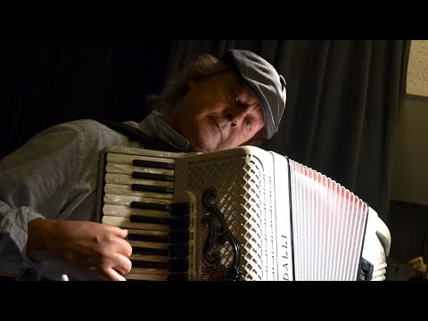 Видео: Андрей МИСИН "Mano"