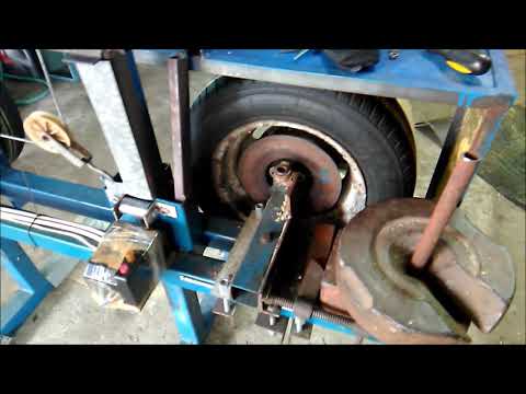 Видео: Самодельная пилорама на колесах  подробности конструкции