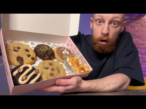 Видео: первый раз в жизни пробую крамбл кукис (следуем за трендами)