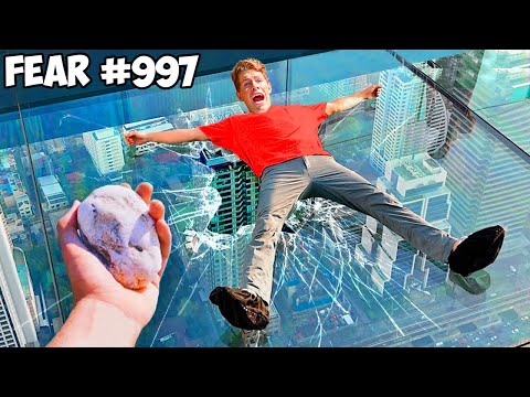 Видео: СТОЛКНУТЬСЯ с 1 000 СТРАХАМИ за 24 Часа!