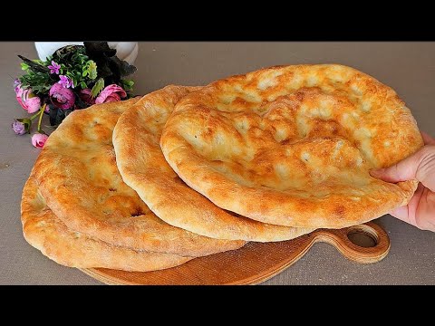 Видео: Самый вкусный хлеб для завтрака, который я когда-либо пекла! Невероятно просто и быстро.