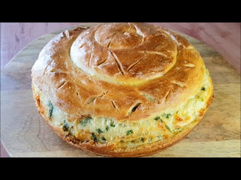 Видео: Хлеб с сыром, зеленым луком и петрушкой. Каждый может легко сделать этот рецепт!