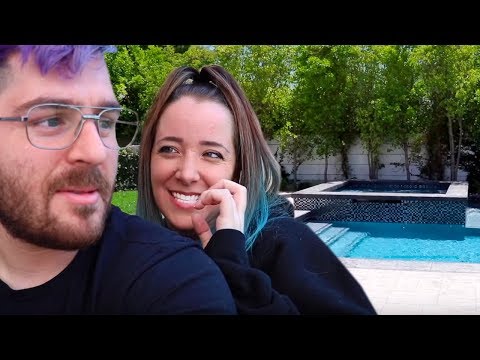 Видео: Мы купили ДОМ ! Тур по Дому ! - Дженна Марблс