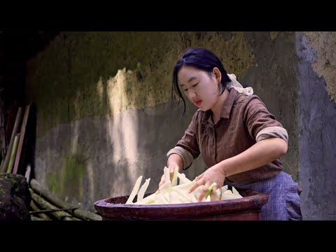 Видео: Маринованный редис | Сколько бы у вас ни было денег, лучше подавать редис с рисом.