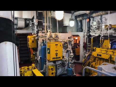 Видео: Навигация 2022 год . Машинное отделение   Теплохода рт-600.