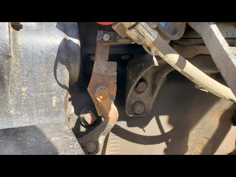 Видео: Мяке щеплення на МТЗ.Удлінили ричаг на корпусі і все ОК.