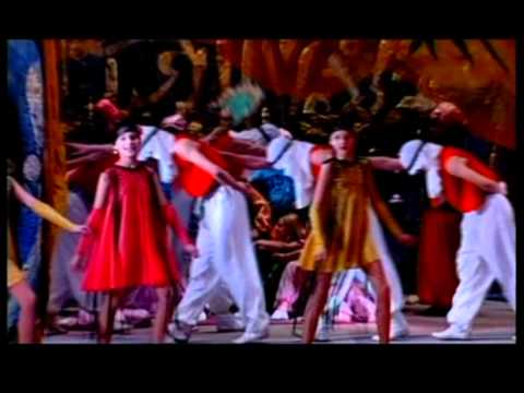 Видео: «Истамбул» - солисты ДМЦ «Волшебный микрофон»