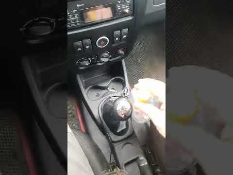 Видео: 1,5 литра воды в автомобиле, куда положить?