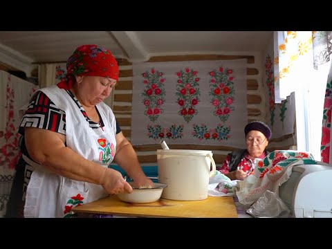 Видео: ЖИЗНЬ В ТАТАРСКОЙ ГЛУБИНКЕ - приготовление тыквенного белеша. ТАТАРСКАЯ ДЕРЕВНЯ в наши дни. АСМР 