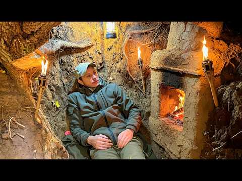 Видео: Строительство  тайного убежищя в дереве | Тёплая и уютная глиняная печь, строительство