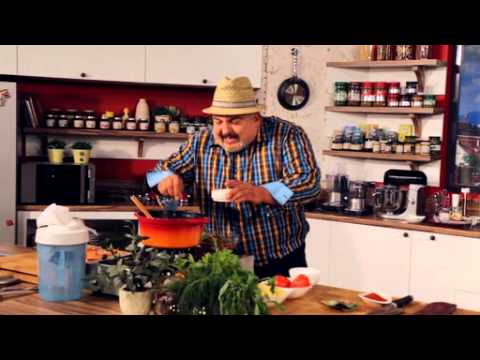 Видео: Унгарски гулаш- Рецепта на деня от Бързо,лесно,вкусно-09.10.2014 г.
