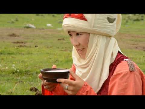 Видео: Кыргыздардын салттуу кийимдери жана нукура жашоосу. Традиционная одежда и кочевой быт кыргызов.