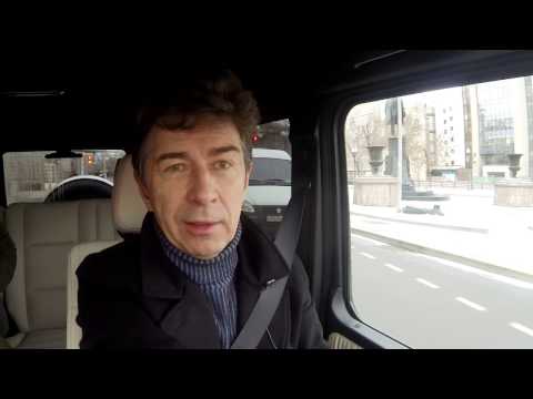 Видео: Валерий Сюткин передвигается по городу на Mercedes-Benz G-Wagen