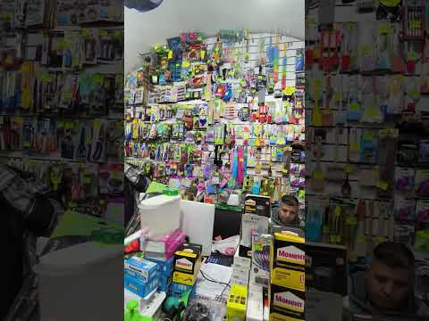 Видео: Апраксин двор  Обзор знаменитой "Апрашки"-блошиного рынка и Питерского "Черкизона"