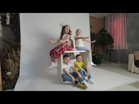 Видео: Фотосессия на 8 марта группы Лучик детского сада Капитошка г. Ставрополя