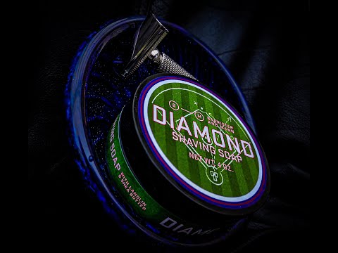 Видео: Класическо бръснене с Wolfman WR 1.25 и Barrister&Mann Diamond