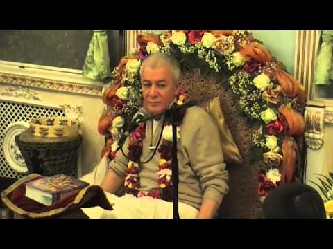 Видео: 2013-11-15 — Чайтанья Чандра Чаран прабху — Действовать из чувства долга (БГ 3.19)