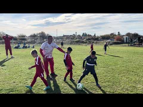 Видео: Fast football Kostinbrod : Хлапетата 2018 - ВР академи 2018 ( 4 : 2 )