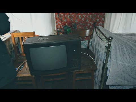 Видео: НЕТРОНУТЫЙ ЗАБРОШЕННЫЙ ДОМ. ЧЕРНОБЫЛЬ, ЗОНА ОТЧУЖДЕНИЯ