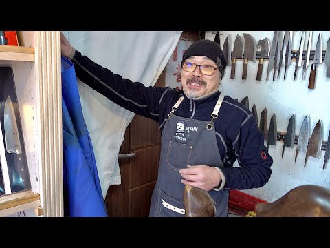 Видео: Корейский кузнец по заточке ножей. Реставрация старинного японского ножа