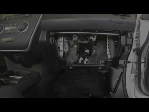 Видео: Как заменить салонный фильтр на Nissan Leaf