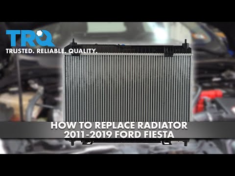 Видео: Как заменить радиатор Ford Fiesta 2011-2019