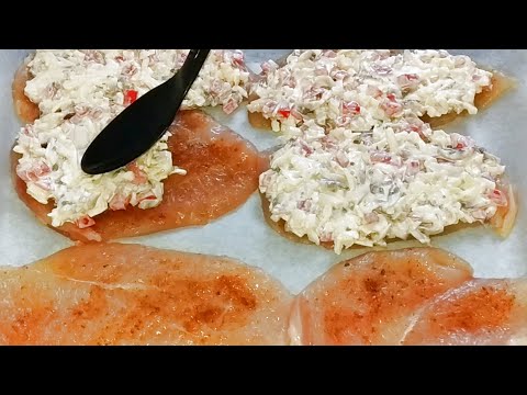 Видео: Самый простой и вкусный Рецепт из куриного филе в духовке! Быстро, Сочно и Очень Вкусно!