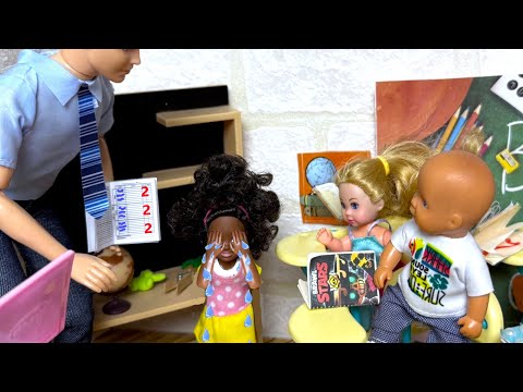 Видео: СЕКРЕТ ОТЛИЧНИЦЫ РАСКРЫТ, НО НЕ ВЫПОЛНЕН🧐 Катя и Макс веселая ШКОЛА куклы Барби истории ДАРИНЕЛКАТВ