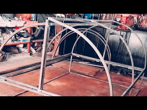 Видео: парник хлебница три важных момента при ее изготовлении смотри и все получится