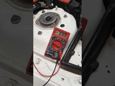 Видео: Утечка тока на Mercedes W212.