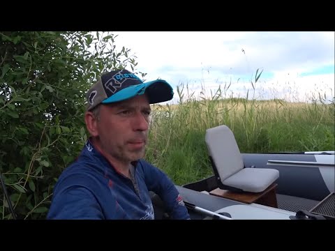 Видео: Распаковка новой лодки ! Кресло в лодку ! Аккумулятор, и прочее удобства !