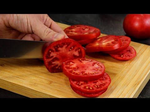 Видео: Боже, как вкусно! Я всегда буду так готовить! Просто нарежьте помидоры кружочками🍅! Вкусные Советы!
