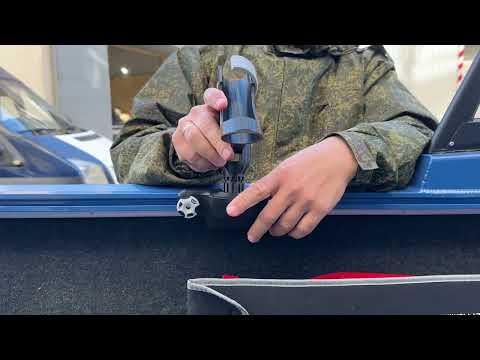 Видео: Держатель для удочки в лодку, крепление Т-паз (черный)