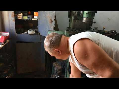 Видео: Т2  Реставрация и ремонт выхлопного коллектора. Часть 1