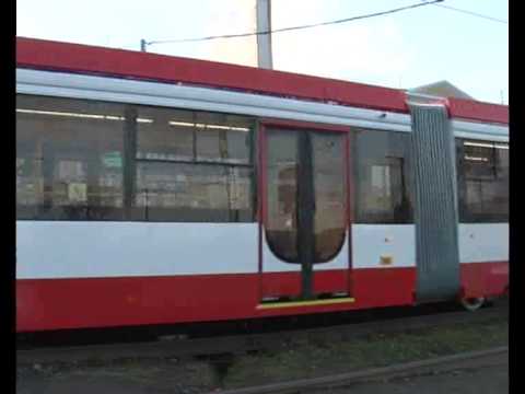 Видео: В Златоусте испытали новый трамвай