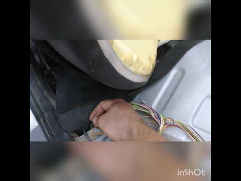 Видео: рено сандеро, не работают стоп сигналы, проблему устранил