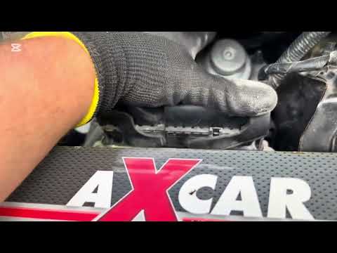 Видео: DIY_Замена топливного фильтра на HYUNDAI ix35, 1.7 CRDi. Sustitución del filtro de combustible…