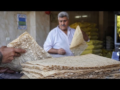 Видео: Выпекаем вкусный лаваш в Иране всего за полчаса|как приготовить лепешки