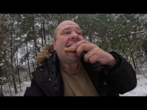 Видео: Русская водка,грибы,сало на костре