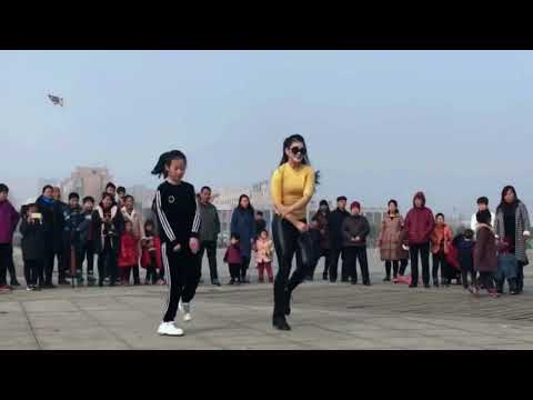 Видео: ♫ ♪ 🎶 ЗВЕЗДА 🔝💘 Цин🔔Цин💃Танец «ДОЧЕНЬКА»💃Andre Tay ♪ Потанцуй Со Мной💃Band ODESSA  ♪А мы танцуем🎶 💘🔔