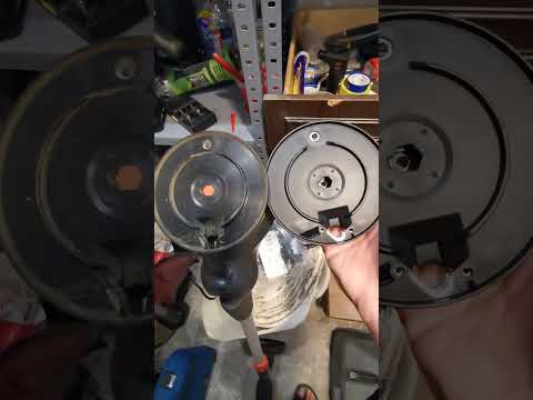 Видео: Gardena EasyCut 23/18v. Замена держателя ножей