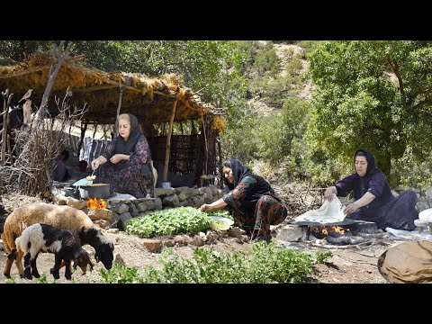 Видео: Кочевой образ жизни Приготовление абгушта (бульона) с мясом ягненка и свежим хлебом на садже