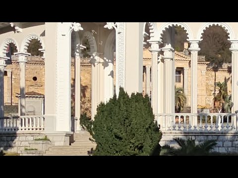 Видео: Страшный подвал и красота заброшки гагрского кинотеатра!