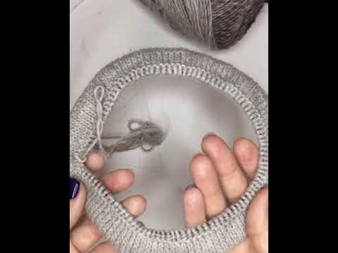 Видео: «Кулиска» спицами. Для капюшона в технике энтерлак