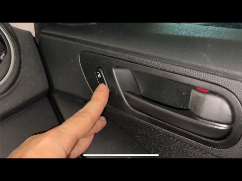 Видео: Mazda 3 2011 года — Ремонт выключателя дверного замка