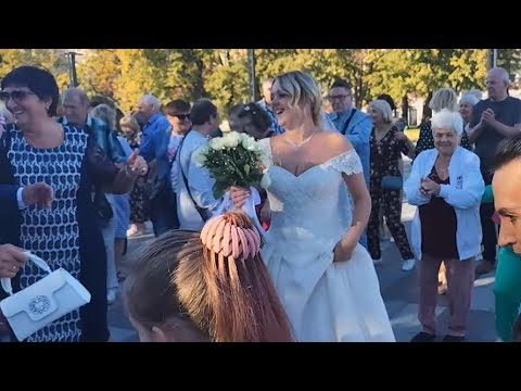 Видео: 13 СЕНТЯБРЯ 2025 ХОРОВОД ВОКРУГ МОЛОДОЖЁНОВ ИРИНЫ И АЛЕКСАНДРА!