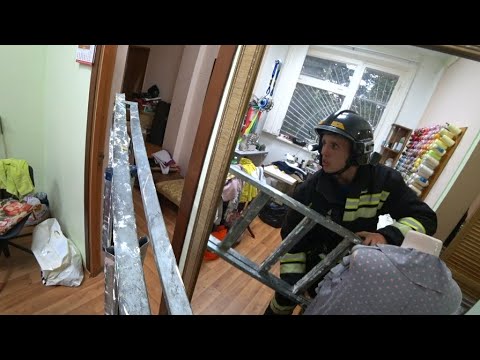 Видео: Наглый таксист. Пища на плите. Дед уснул