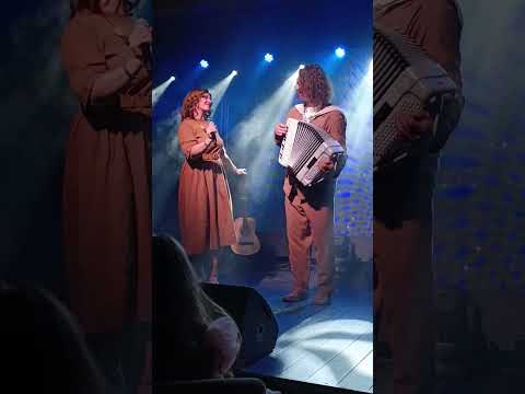 Видео: Наталья и Александр Бардины